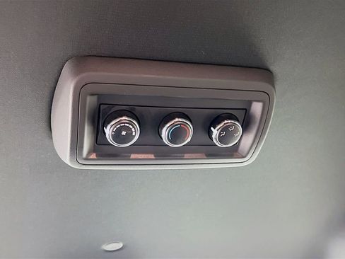 Used 2016 Dodge Grand Caravan SE image 22