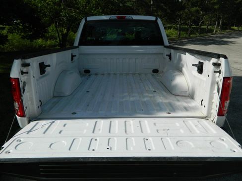 Used 2017 Ford F150 XL w/ Equipment Group 101A Mid AWD/4WD image 9
