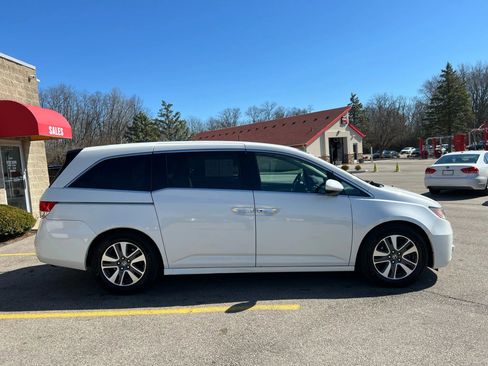Used 2014 Honda Odyssey Touring image 4