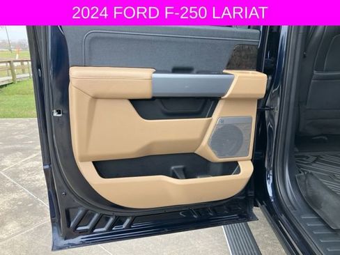 Used 2024 Ford F250 Lariat w/ Lariat Ultimate Package image 18