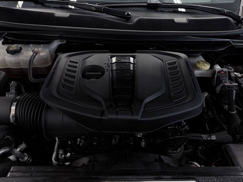 Used 2024 Jeep Wagoneer 4WD w/ Premium Group I image 20