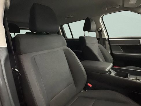 Used 2025 Hyundai Santa Fe SE image 15