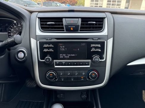 Used 2017 Nissan Altima 2.5 SR w/ Midnight Edition Package FWD image 25