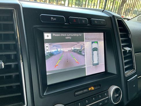 Used 2019 Ford Expedition Limited w/ Equipment Group 302A RWD image 26
