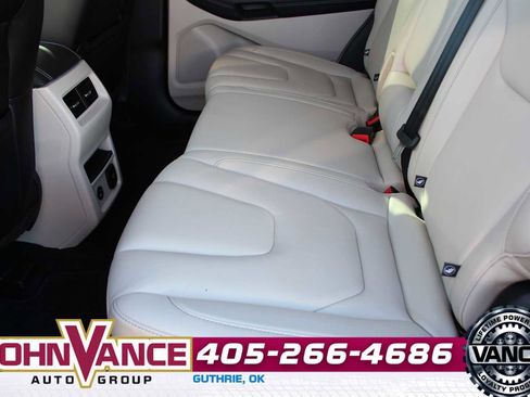 Used 2022 Ford Edge Titanium image 23