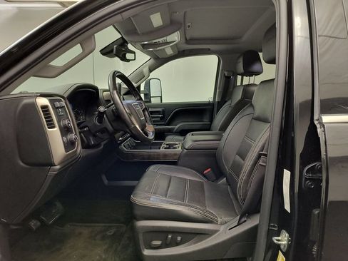 Used 2015 GMC Sierra 3500 Denali AWD/4WD image 5