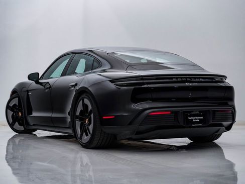 Certified 2025 Porsche Taycan image 3