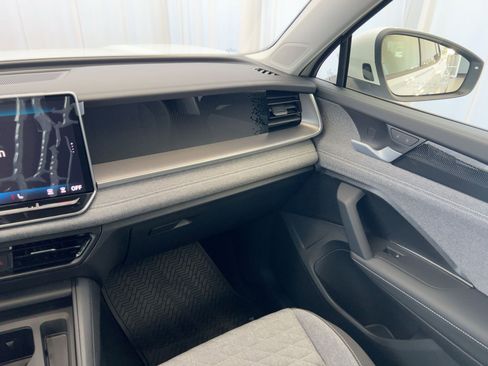 New 2026 Volkswagen Tiguan S FWD image 27