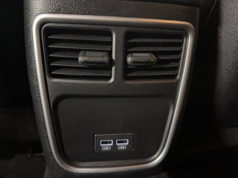 Used 2023 Dodge Charger Scat Pack w/ Technology Group RWD image 29