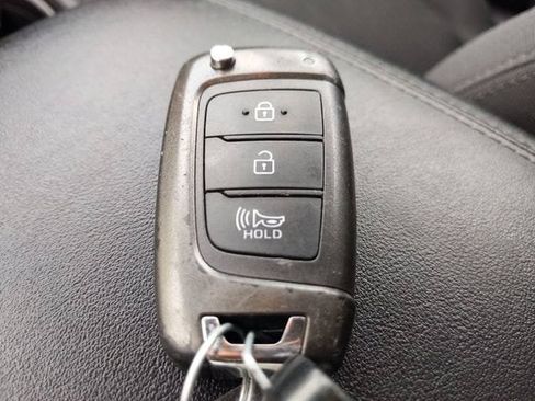 Used 2020 Hyundai Santa Fe SE AWD/4WD image 26