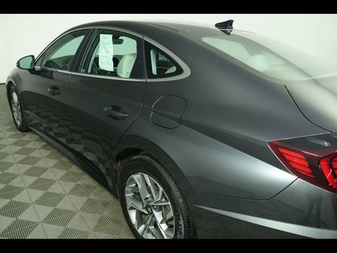Used 2023 Hyundai Sonata SEL w/ Cargo Package image 17