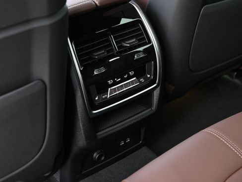 New 2026 BMW X5 sDrive40i w/ Climate Comfort Package image 27