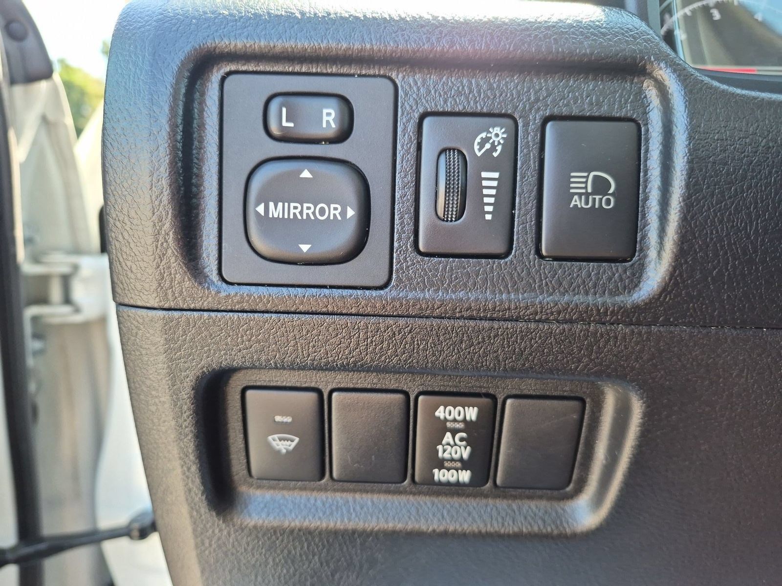 Used 2020 Toyota 4Runner Limited RWD image 18
