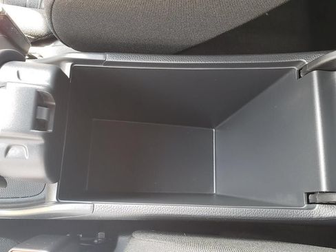 Used 2025 Honda HR-V Sport image 30