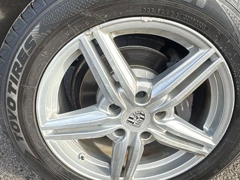 Used 2016 Porsche Cayenne image 22