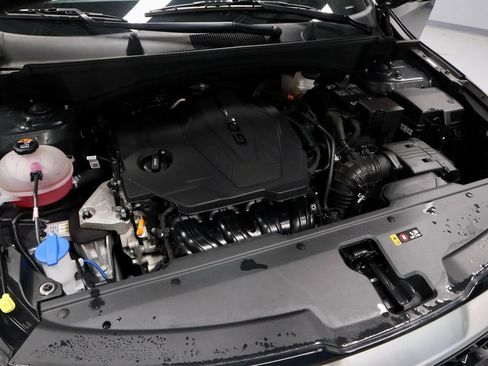 Used 2023 Kia Sportage EX image 17