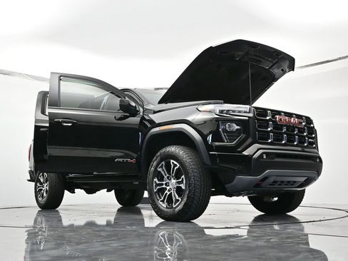 Used 2024 GMC Canyon AT4 w/ Technology Package image 49