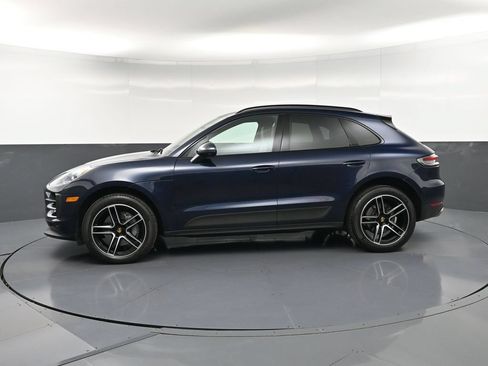 Certified 2021 Porsche Macan S AWD/4WD image 2