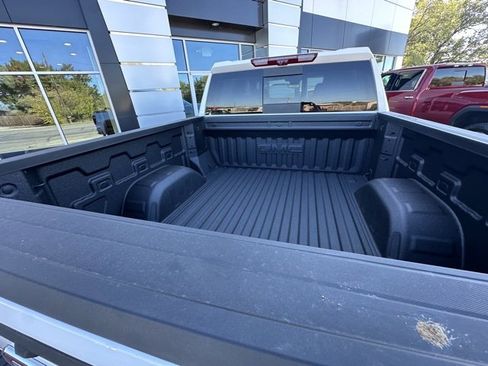 New 2026 GMC Sierra 1500 AT4 w/ AT4 Premium Package image 7