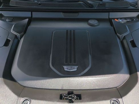 Certified 2024 Cadillac Lyriq Tech AWD/4WD image 23