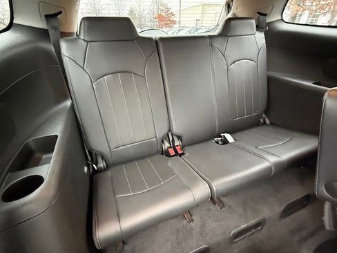 Used 2016 Buick Enclave Leather image 16