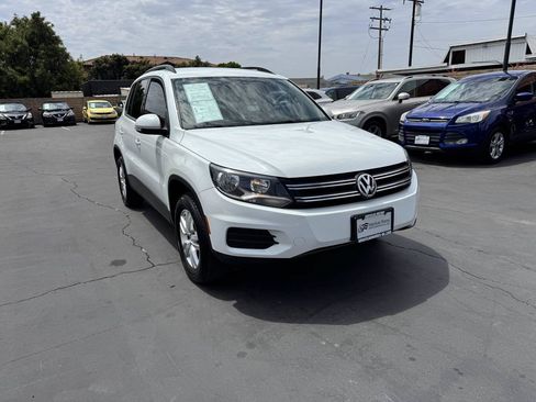 Used 2016 Volkswagen Tiguan S FWD image 9