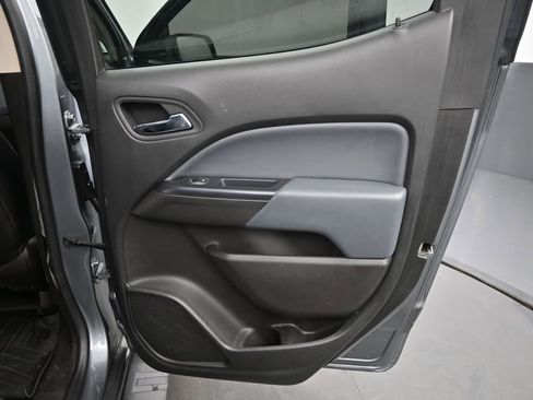 Used 2020 Chevrolet Colorado Z71 AWD/4WD image 15