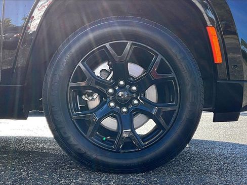 Used 2024 Jeep Wagoneer Series II image 37