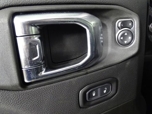 New 2026 Jeep Wrangler Sahara AWD/4WD image 18