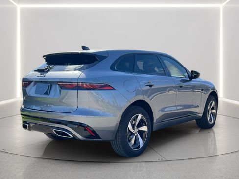 Used 2025 Jaguar F-PACE R-Dynamic S AWD/4WD image 11
