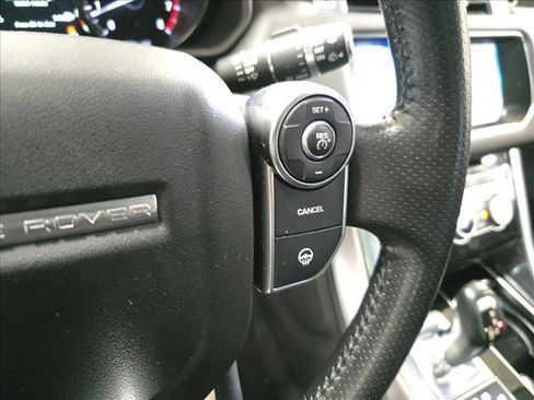 Used 2017 Land Rover Range Rover Sport HSE image 19