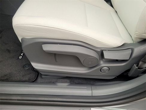 New 2026 Hyundai Santa Fe SE image 12