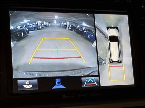 Used 2017 Toyota Highlander Limited Platinum image 7