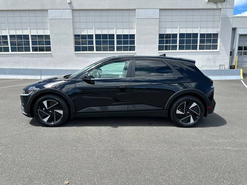 Used 2026 Hyundai Ioniq 5 SEL AWD/4WD image 3