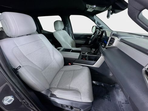 Used 2025 Toyota Tundra Limited image 29