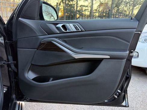 Used 2019 BMW X5 xDrive40i w/ Convenience Package image 25