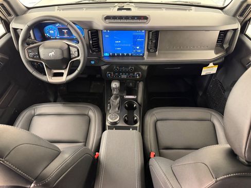 New 2026 Ford Bronco Badlands w/ Sasquatch Package AWD/4WD image 14