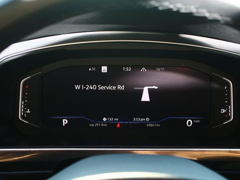 Used 2023 Volkswagen Tiguan SEL R-Line image 21