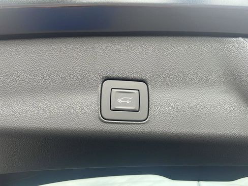 New 2025 Chevrolet TrailBlazer RS w/ Convenience Package image 40