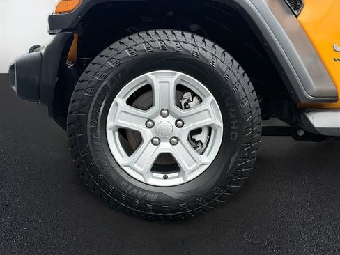 Used 2021 Jeep Wrangler Unlimited Sport AWD/4WD image 30