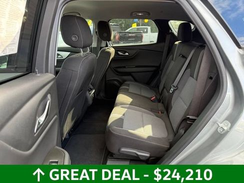 Used 2025 Chevrolet Blazer LT FWD image 19