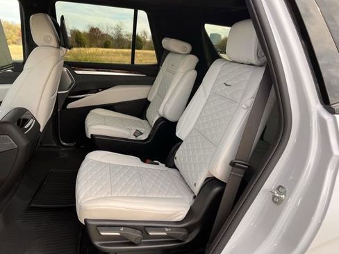 Certified 2026 Cadillac Escalade Platinum Sport w/ LPO, ONYX Package image 30