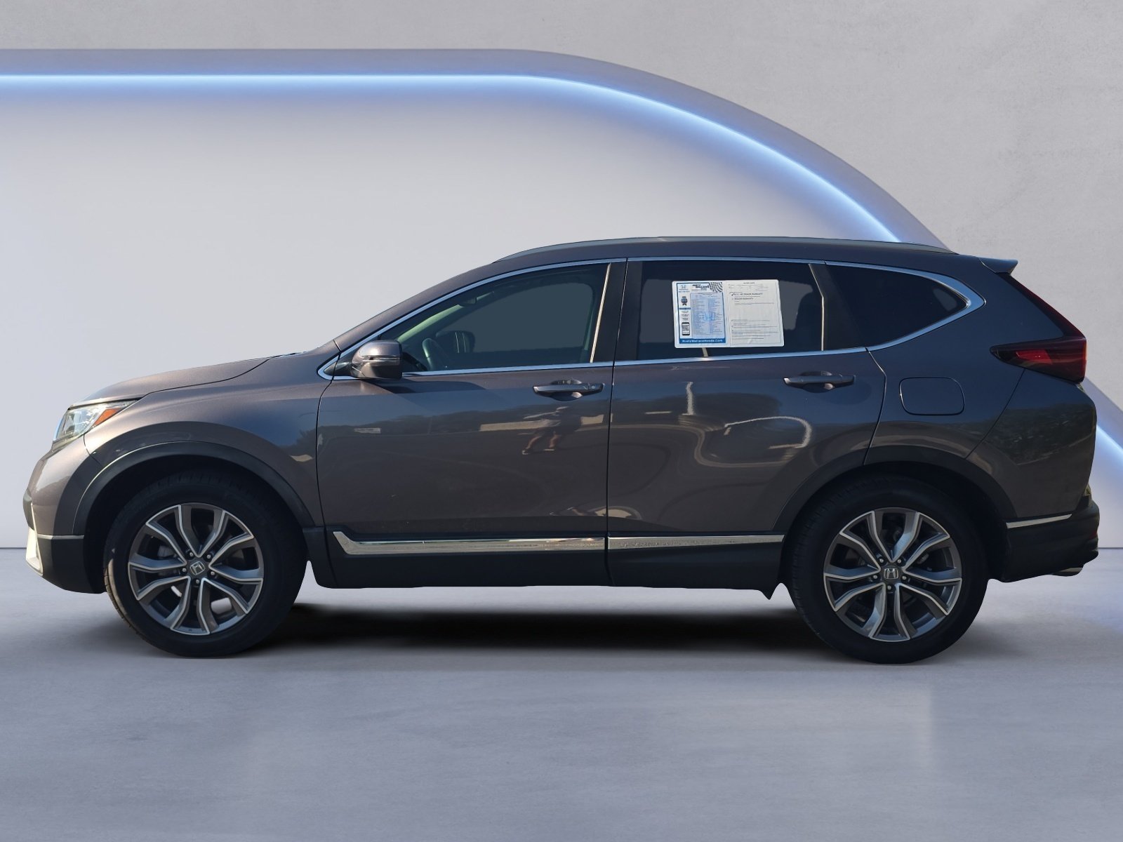 Used 2020 Honda CR-V Touring image 2