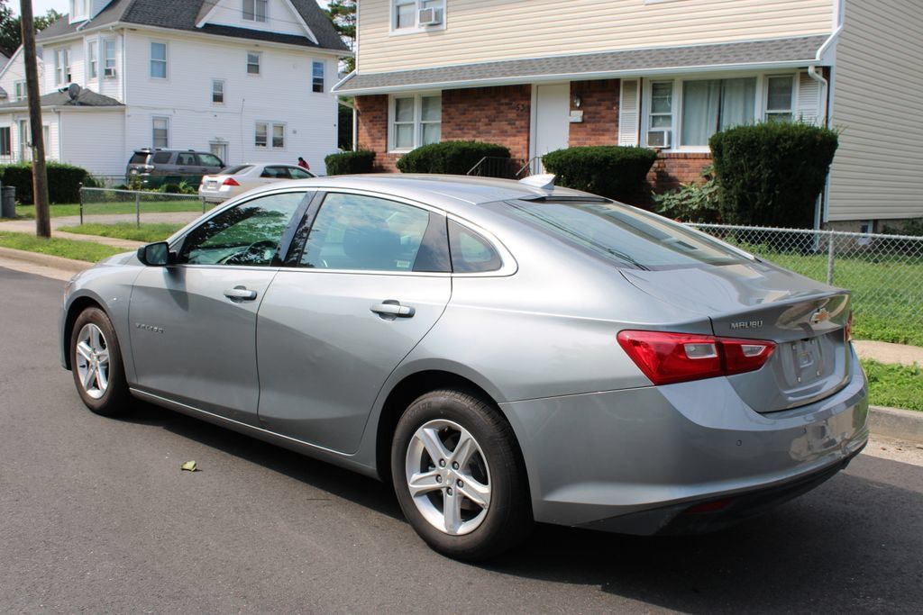 Used 2024 Chevrolet Malibu LT FWD image 6