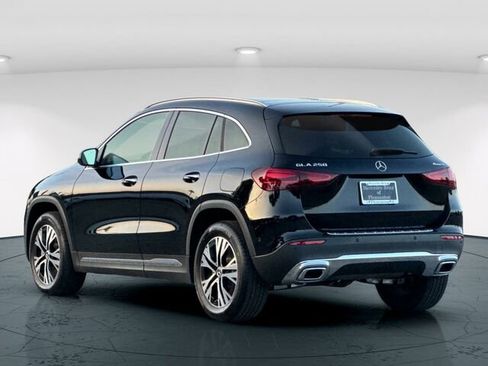 Used 2025 Mercedes-Benz GLA 250 GLA 250 4D Sport Utility 4MATI image 5