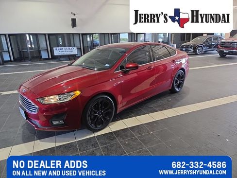 Used 2019 Ford Fusion SE w/ Equipment Group 151A FWD image 1