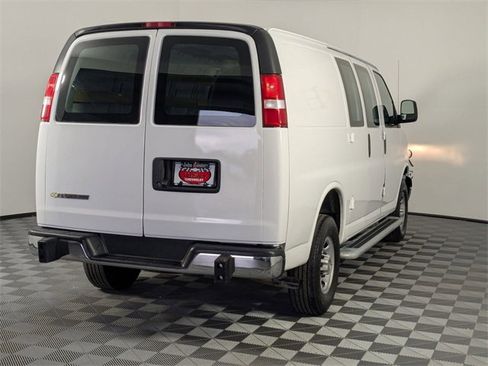 Used 2024 Chevrolet Express 2500 w/ Driver Convenience Package image 7