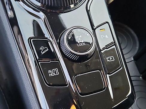 Certified 2023 Kia Sportage EX AWD/4WD image 18