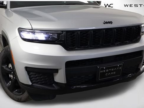 Used 2023 Jeep Grand Cherokee L Laredo AWD/4WD image 45