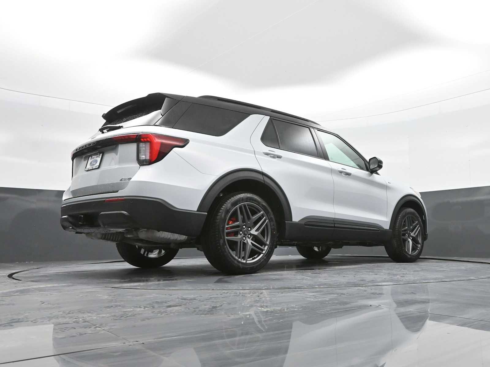 New 2026 Ford Explorer ST-Line w/ ST-Line Street Pack AWD/4WD image 57